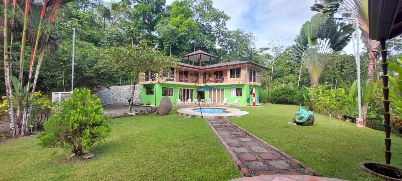 Yethan House Увита Екстериор снимка