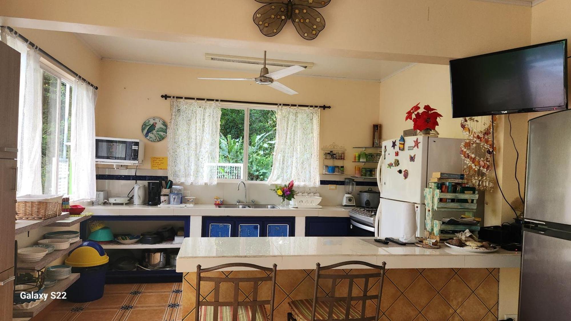 Yethan House Увита Екстериор снимка